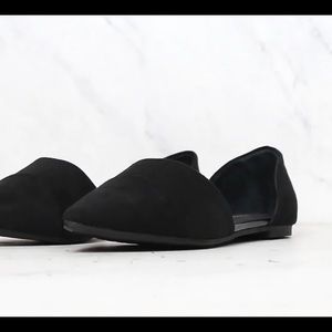 Chinese Laundry-Easy does-it flat shoes